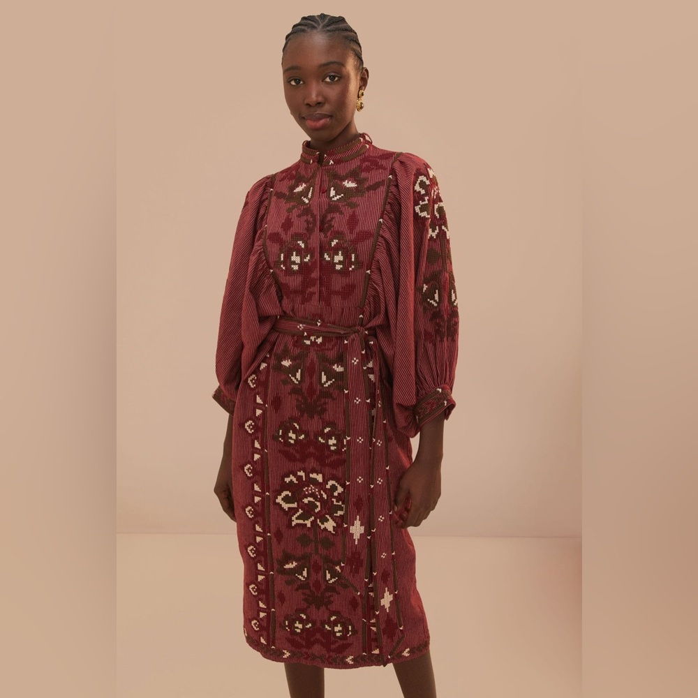 Farm RIO embroidered midi dress!